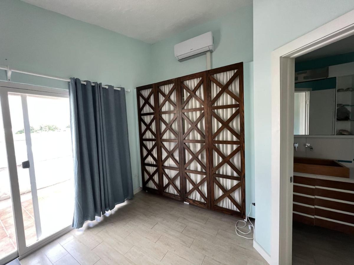 Sunny Villa In The Marina - Excellent Water Views Jolly Harbour 외부 사진