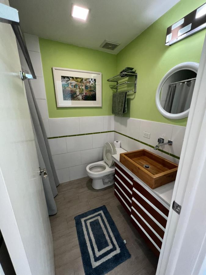Sunny Villa In The Marina - Excellent Water Views Jolly Harbour 외부 사진